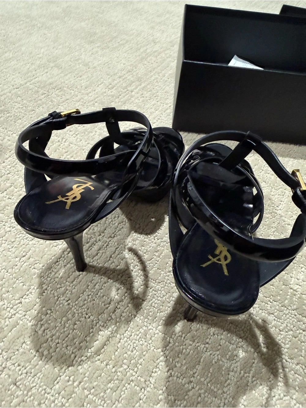 Saint Laurent Black Tribute Patent Leather Knot Sandal Heels - Picture 3 of 7